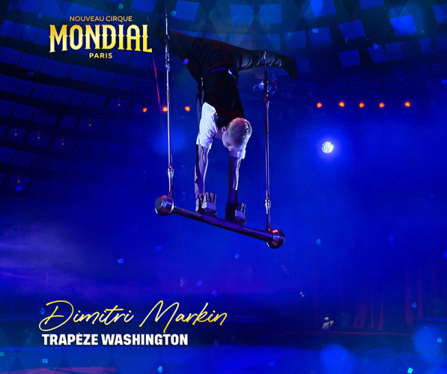 Trapeze au spectacle WOW du Cirque Mondial Photo de Dimitri Markin sur son trapeze Washington